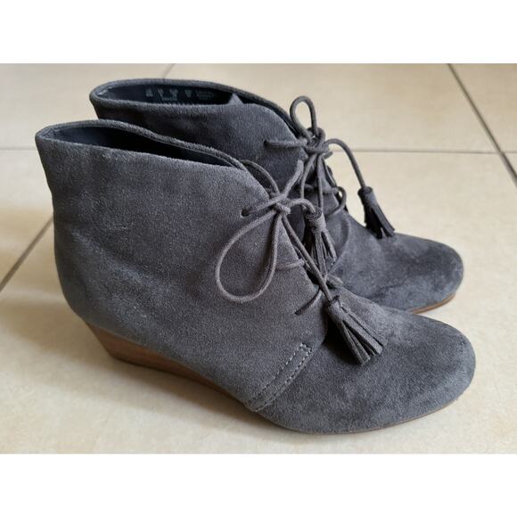 Dr Scholls Women Boots Size 8 Gray Suede Ankle Bootie Lace Up Wedge Shoes - Picture 2 of 7